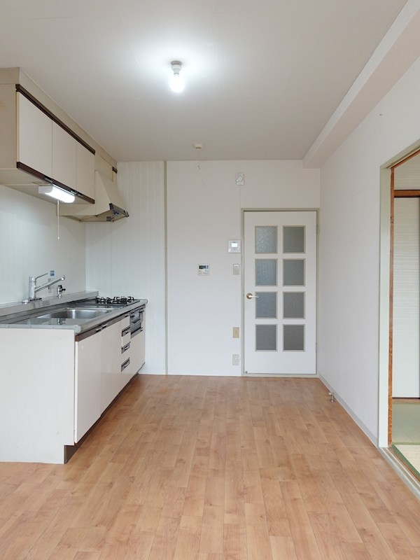 ハイライズ仙水 リビング