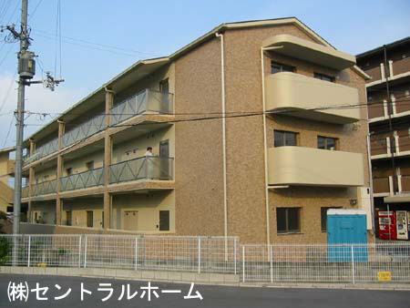 セレナ長池 外観