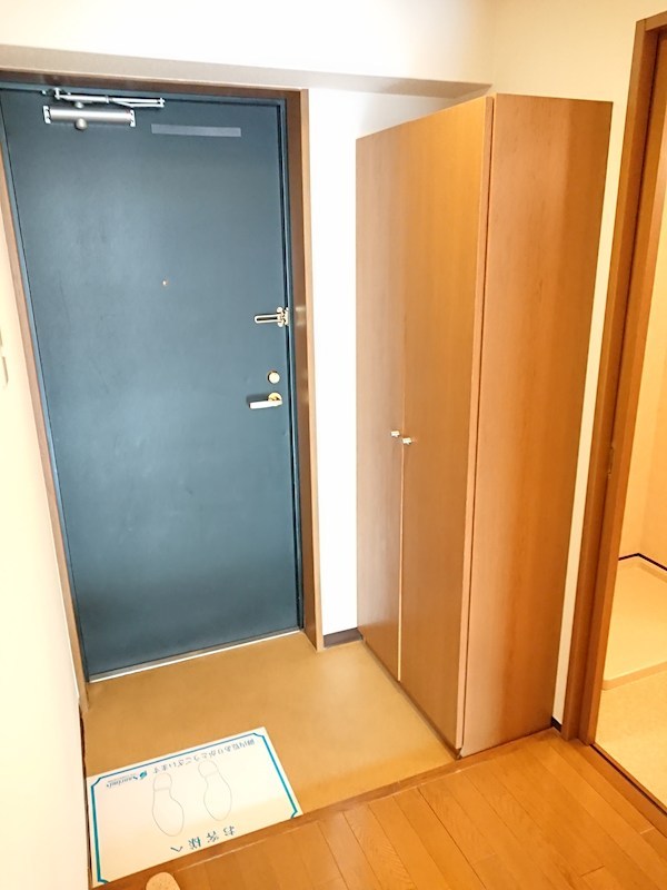 パインリーフ  玄関