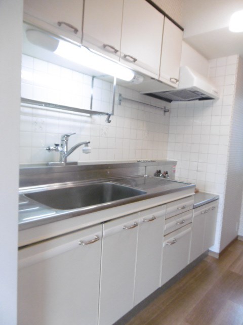 新川崎ロイヤルパレス キッチン