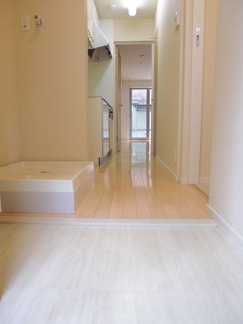 MARUMO COURT Ⅰ 玄関