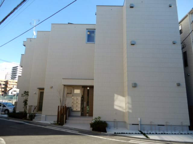 elle新川崎 102号室 外観