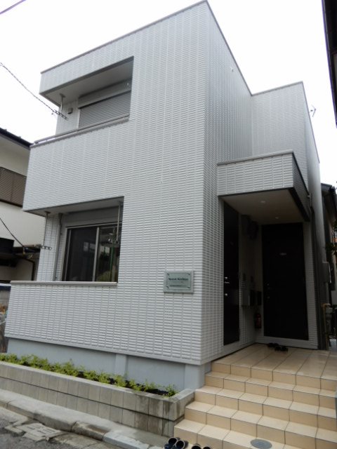 アヴェニール岸谷 101号室 外観