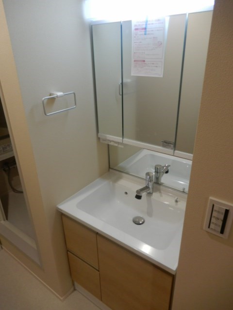 フレシール平間 玄関