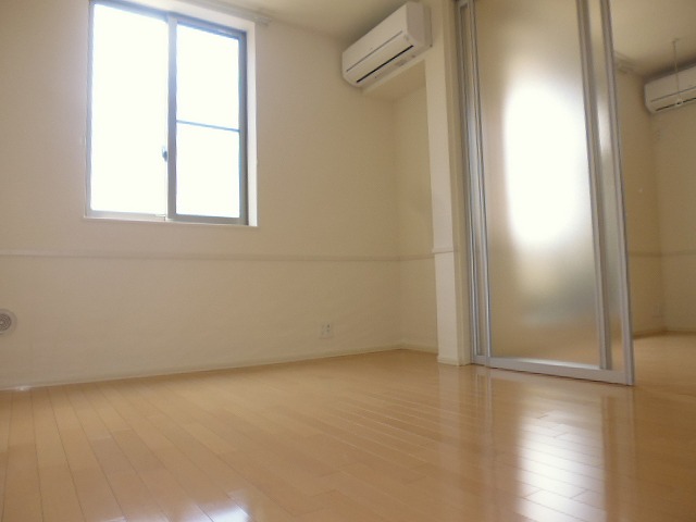 アベニュー大島 ベッドルーム