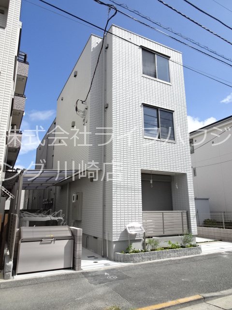 メゾン・クレール 303号室 外観