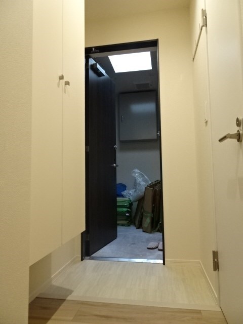 ヴァンベールM 玄関