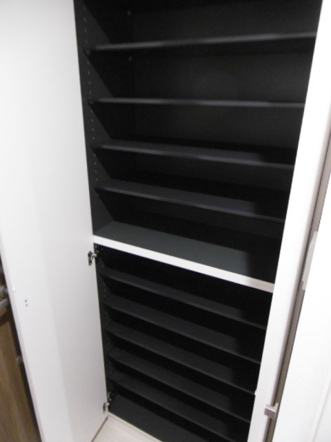 カーサ　シルエラ 玄関