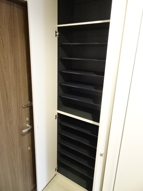 カーサ　シルエラ 玄関