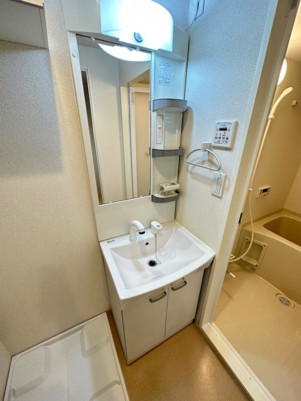 ローレルSAIWAI 玄関