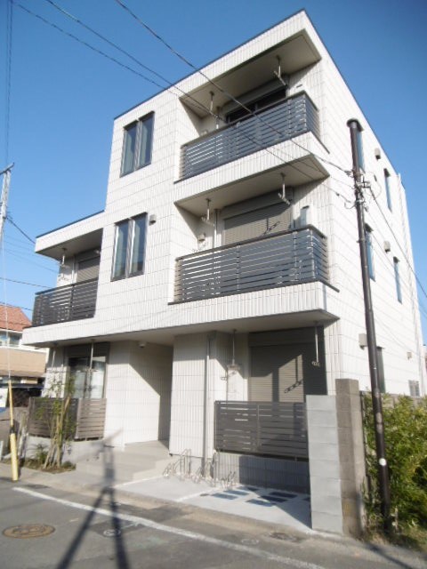 ヘーベルメゾン 301号室 外観