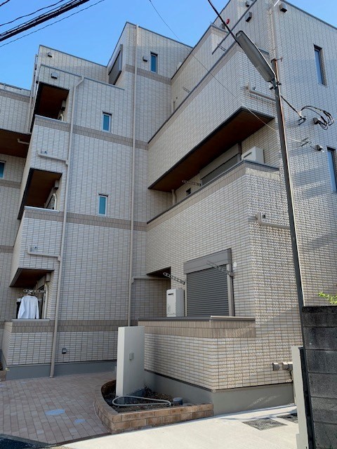 lvory Alley 201号室 外観