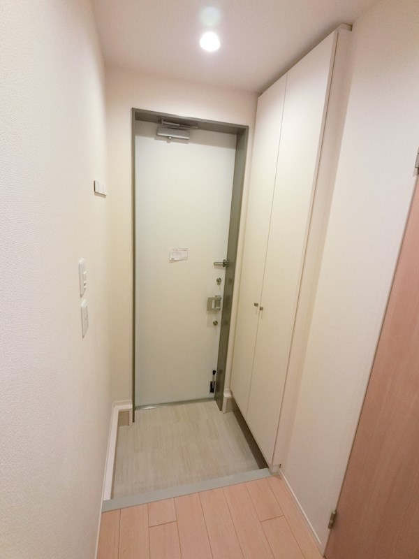 メゾン ブランカ 玄関
