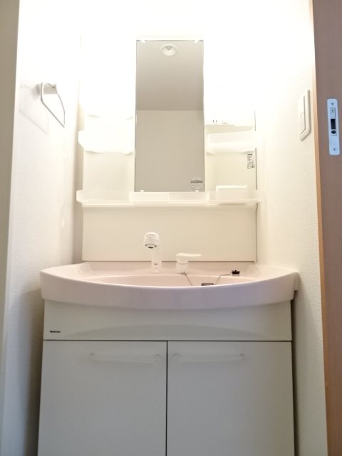 エクセレントハイツ鹿島田  玄関