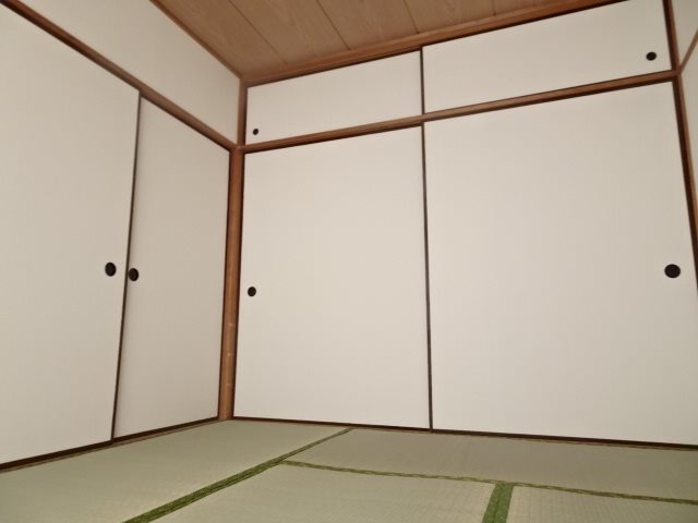 ベッドルーム