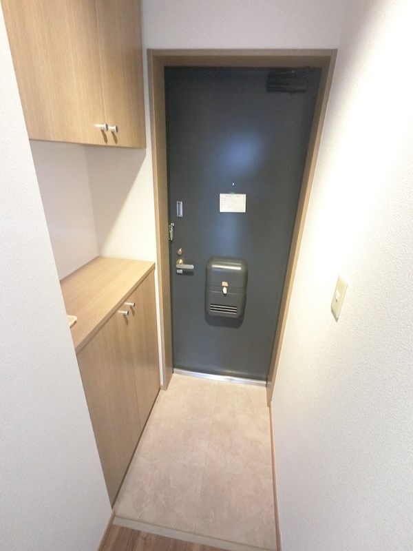 ドミール鹿島 玄関