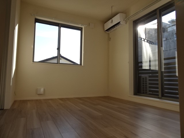 ドエル新川崎 リビング