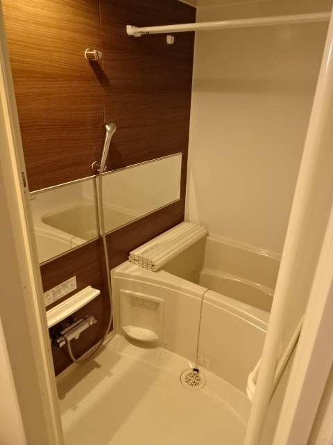 コーネリアス 風呂画像