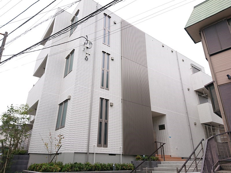 Secure House North 外観