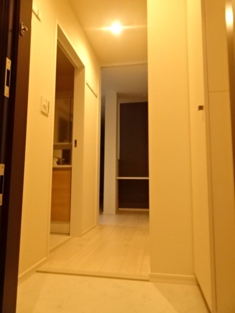 Maison de ruelle 玄関