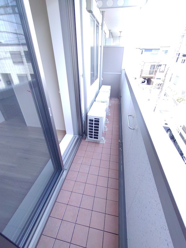Secure House South ベランダ