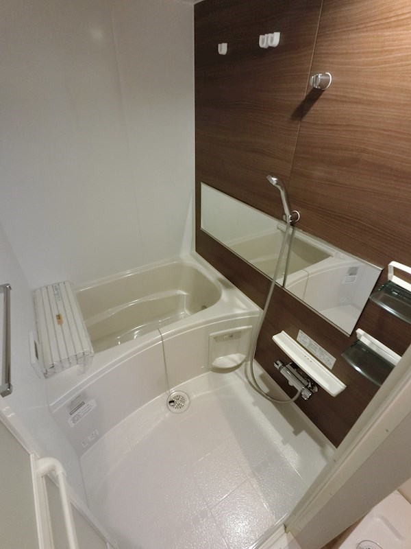 ヘーベルメゾン新川崎   風呂画像