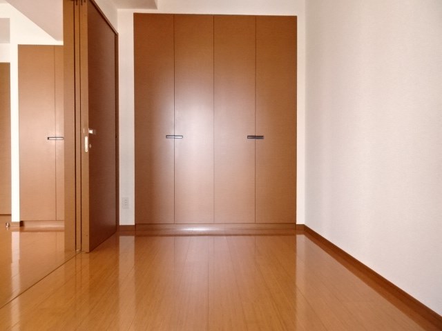 ベッドルーム