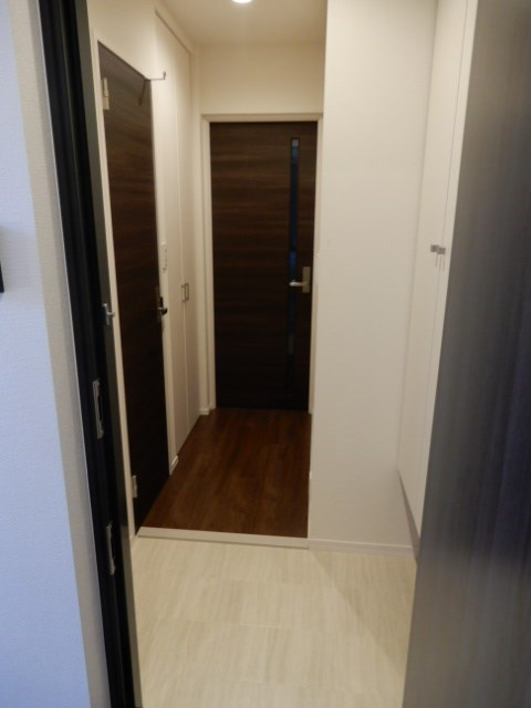 Secure House 玄関