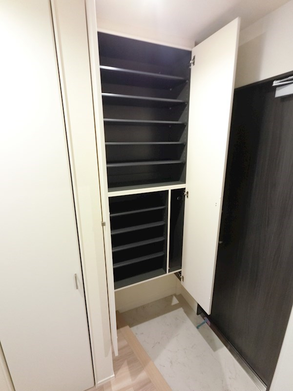 St.Forest　(セント・フォレスト) 玄関