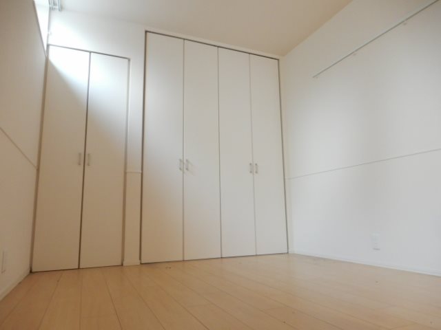 コルテ鶴見 ベッドルーム