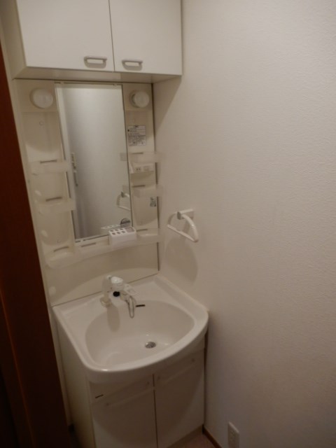 メゾンリヴィエール 玄関