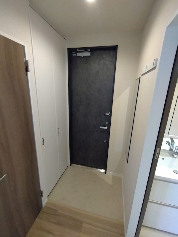 キュロコ横浜鶴見 玄関