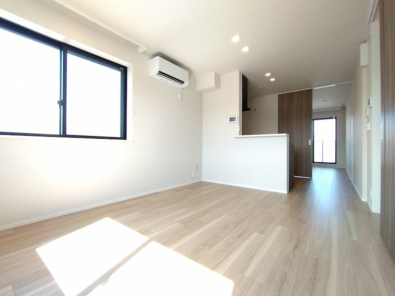 GLOW RESIDENCE リビング
