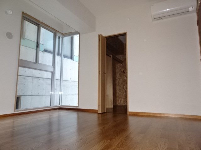 ベッドルーム