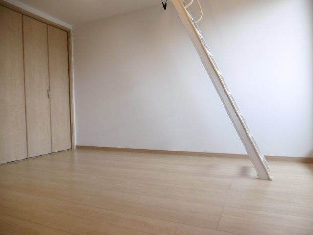ベッドルーム