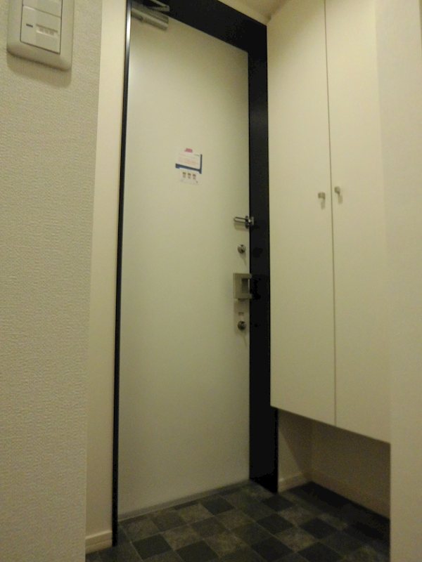 アリビオ　イケガミ 玄関