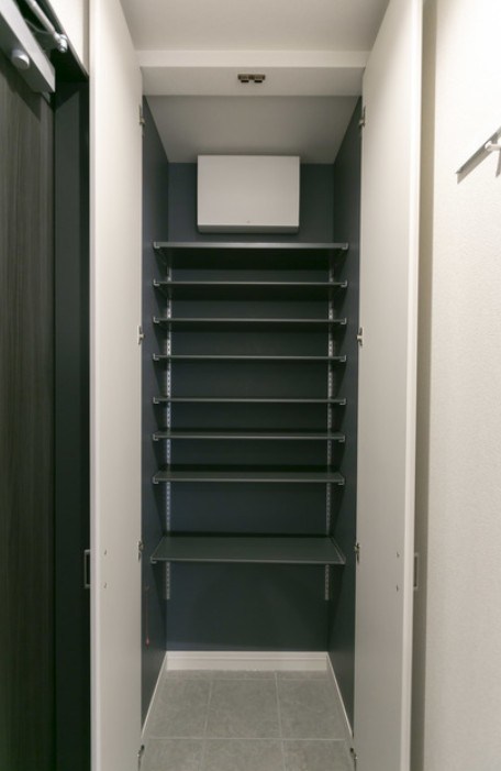 コンステラシオン 玄関