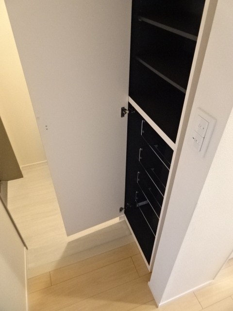 ラ・レーヴ砂子 玄関