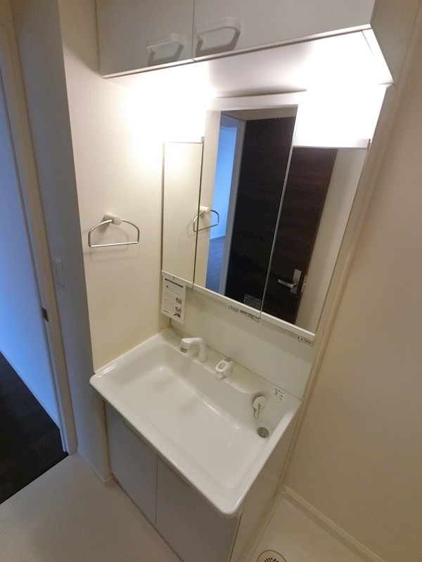 メゾン・サンシャイン 玄関