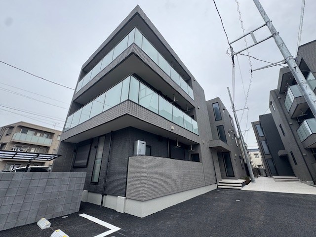 CITRUS Residens 東棟 204号室 外観