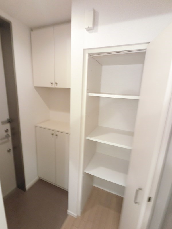 フォレスト豊岡 玄関