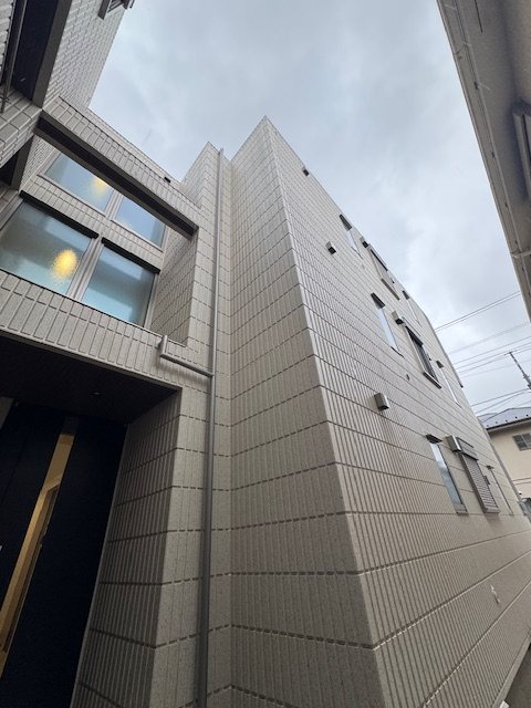 メゾン・クール  203号室 外観