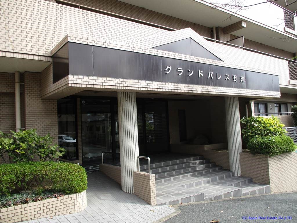 グランドパレス到津 エントランス