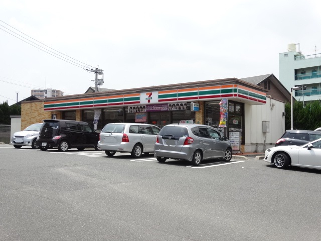 グランドパレス到津 コンビニ
