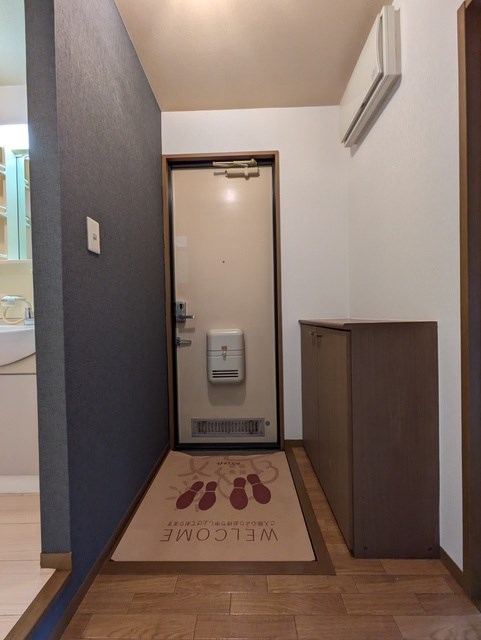 ルミエール赤坂  玄関