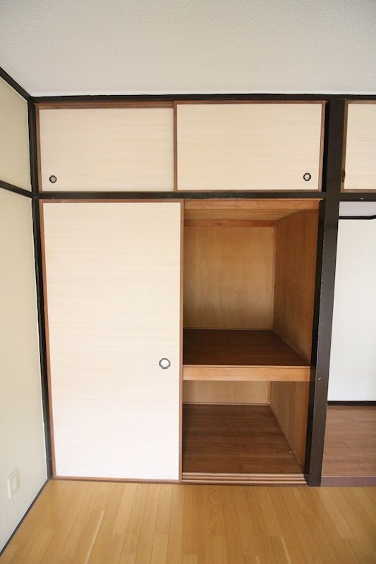 第一泉ヶ丘ビル 収納