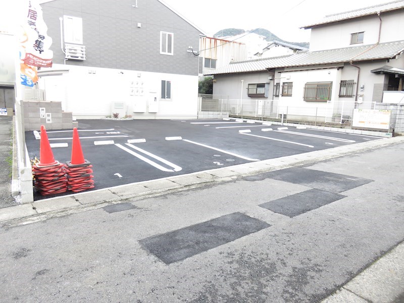 サンレトロ 駐車場