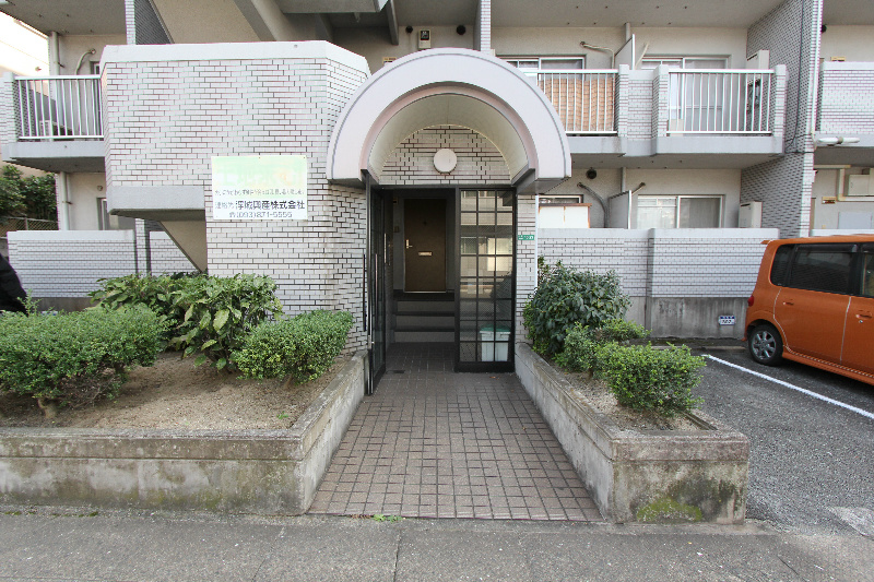 シャトレ中井 エントランス