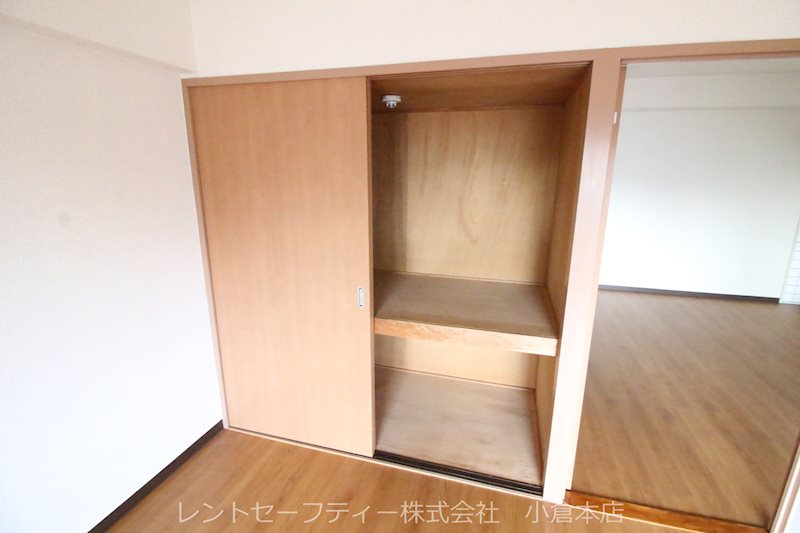 シャトレ中井 収納