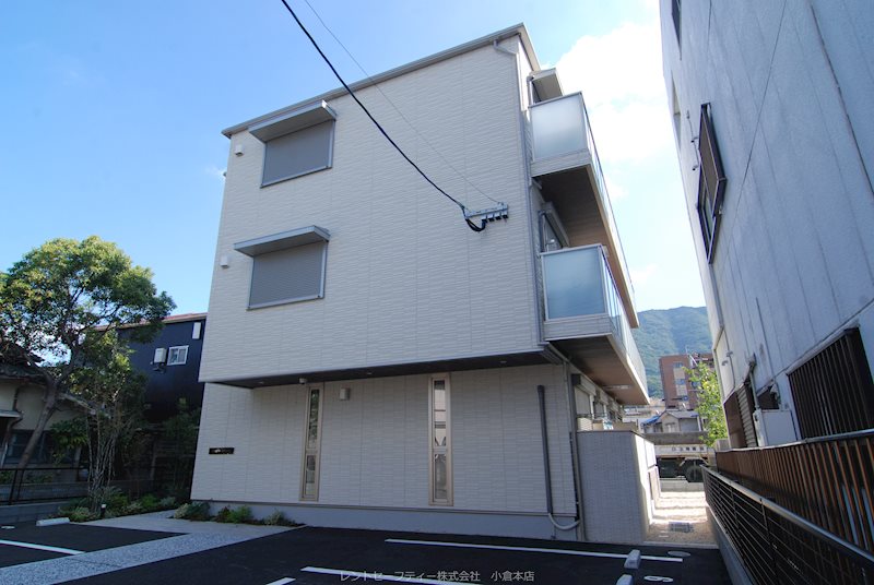 ラピス・ラジュリ  外観